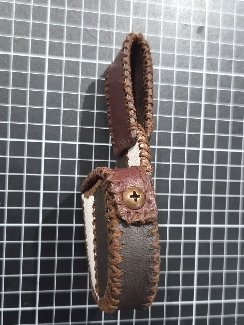 SIDE LATCH FOB HOLDER
